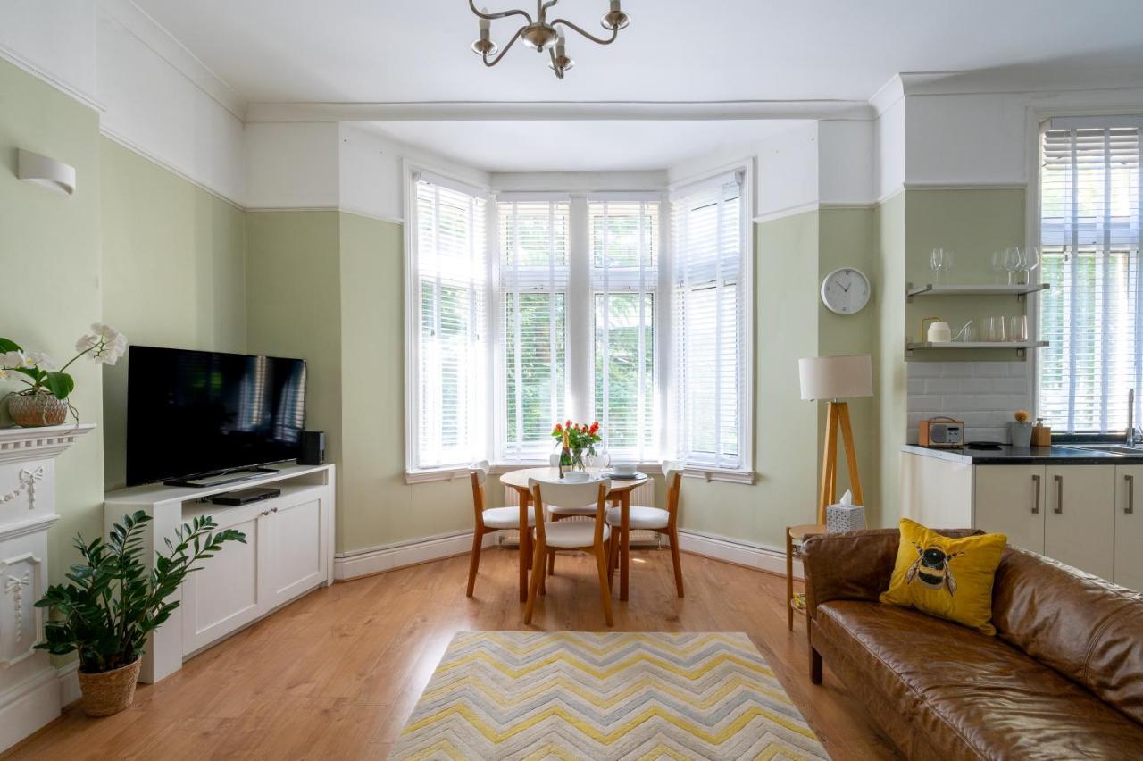 Prime Location Cardiff Pontcanna Modern 2 Bedroom Apartment With Privat Parking Exterior photo